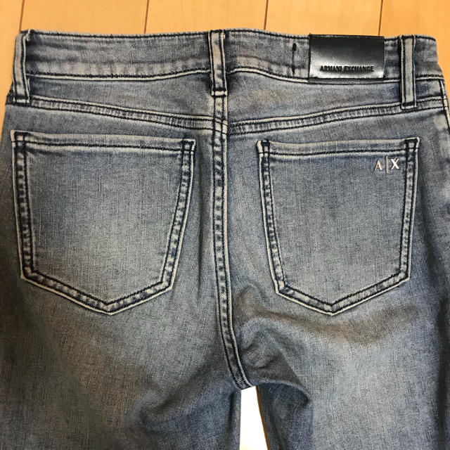ARMANI EXCHANGE - サイズ25 アルマーニエクスチェンジ ジーンズの通販 ARMANI EXCHANGE - サイズ25 アルマーニエクスチェンジ ジーンズの通販