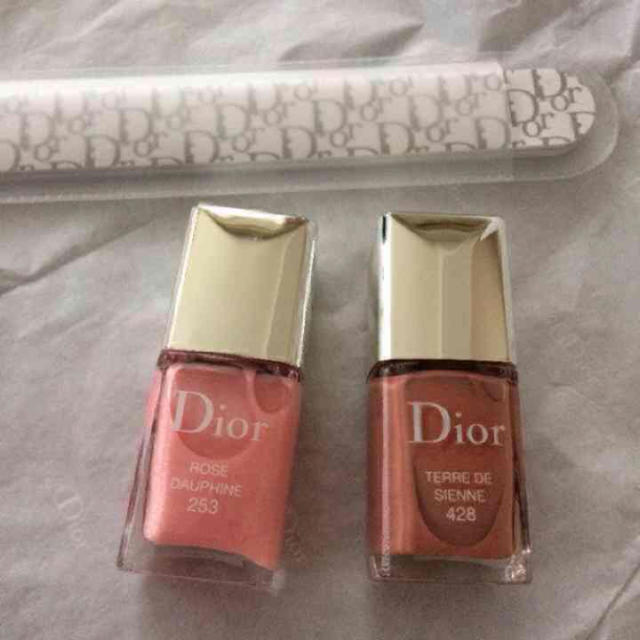 Christian Dior(クリスチャンディオール)の正規品♡Dior ネイルセット コスメ/美容のネイル(マニキュア)の商品写真