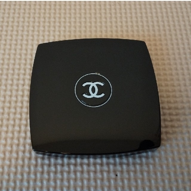 CHANEL(シャネル)のCHANEL コンパクトミラー レディースのファッション小物(ミラー)の商品写真