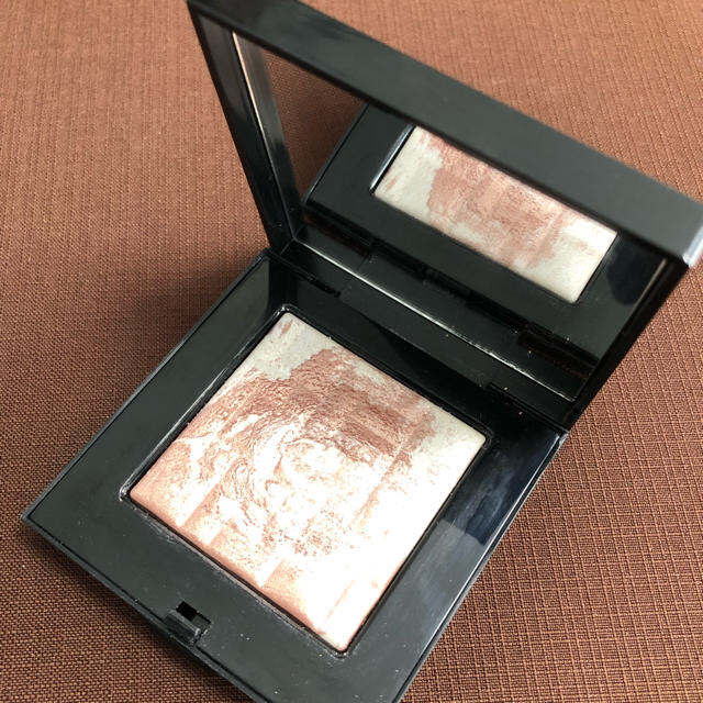 BOBBI BROWN(ボビイブラウン)のボビィブラウン ハイライト コスメ/美容のベースメイク/化粧品(フェイスカラー)の商品写真