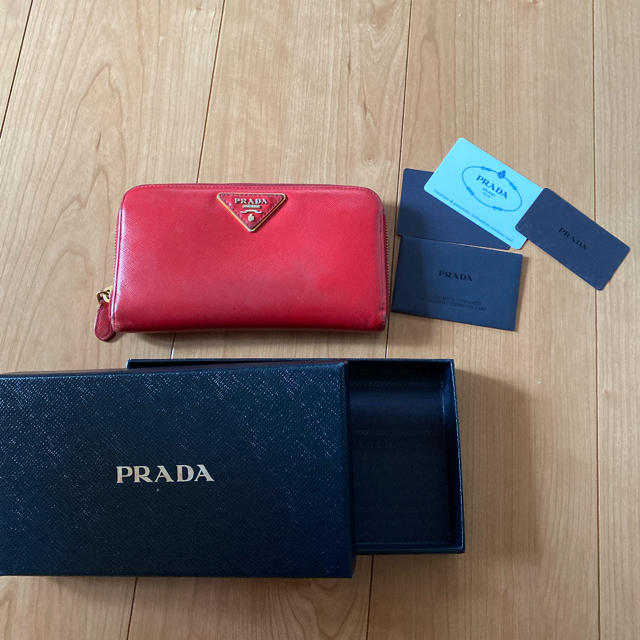 PRADA プラダ 長財布 赤 箱 ギャランティーカード付き レディース