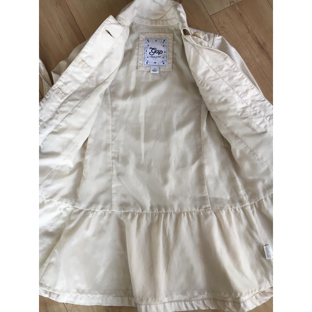 GAP Kids(ギャップキッズ)のgap トレンチコート　110 キッズ/ベビー/マタニティのキッズ服女の子用(90cm~)(ジャケット/上着)の商品写真