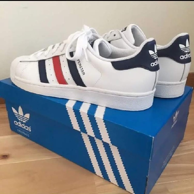 サイズあり adidas スーパースター(トリコロールカラー:24㎝)の通販