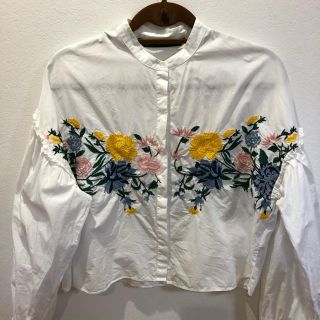 ザラ(ZARA)のZARA 刺繍ブラウス(シャツ/ブラウス(長袖/七分))