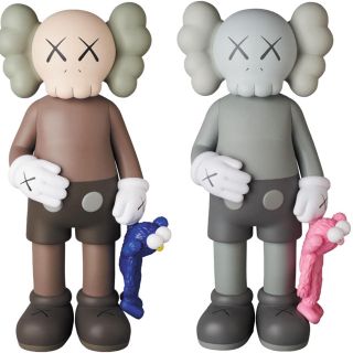 メディコムトイ(MEDICOM TOY)のKAWS SHARE ブラウン グレー BROWN GREY 2個セット(その他)