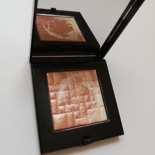 ボビイブラウン(BOBBI BROWN)のボビィブラウン ハイライティングパウダー(フェイスカラー)