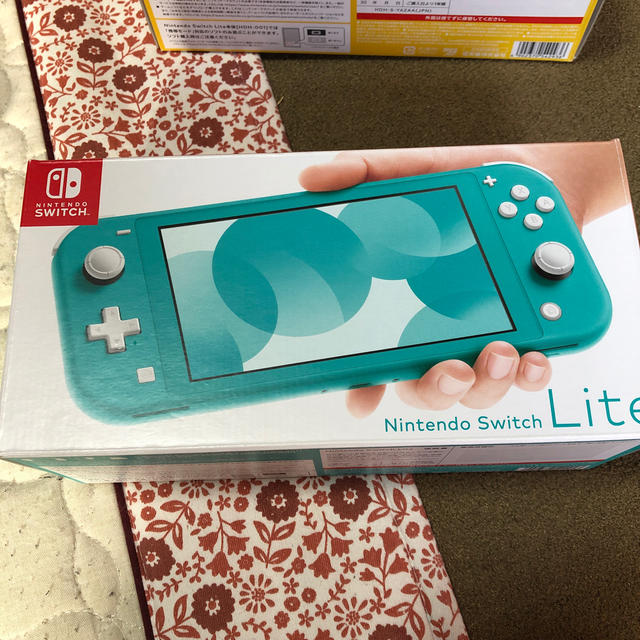 美品 任天堂スイッチライト ターコイズ 送料込み ニンテンドースイッチ