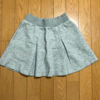 ユニクロ(UNIQLO)のUNIQLO ユニクロ スカート  女の子 グレー キッズ M 130(スカート)