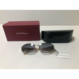 サルヴァトーレフェラガモ(Salvatore Ferragamo)のサルバートフェラガモ　サングラス新品・未使用(サングラス/メガネ)