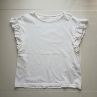 ユナイテッドアローズ(UNITED ARROWS)のユナイテッドアローズ　肩フリルTシャツ　中古品(Tシャツ(半袖/袖なし))