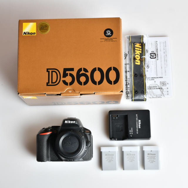 Nikonニコン D5600 ボディ