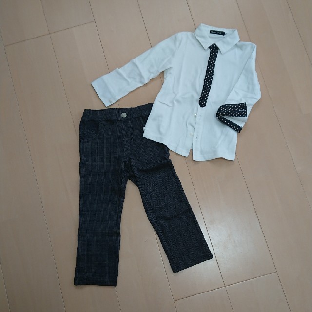 BeBe(ベベ)の100サイズ 男の子 フォーマル 上下セット キッズ/ベビー/マタニティのキッズ服男の子用(90cm~)(ドレス/フォーマル)の商品写真