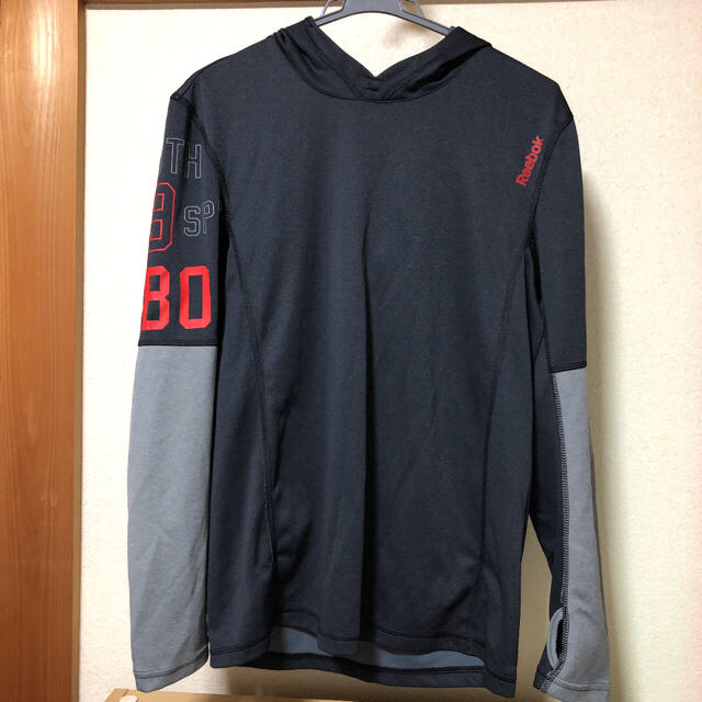 Reebok(リーボック)のリーボック　Reebok アンダーシャツ　パーカー　メンズ　Mサイズ メンズのトップス(パーカー)の商品写真