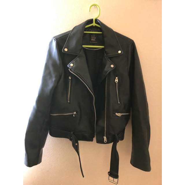 ZARA(ザラ)のダブルライダース レディースのジャケット/アウター(ライダースジャケット)の商品写真