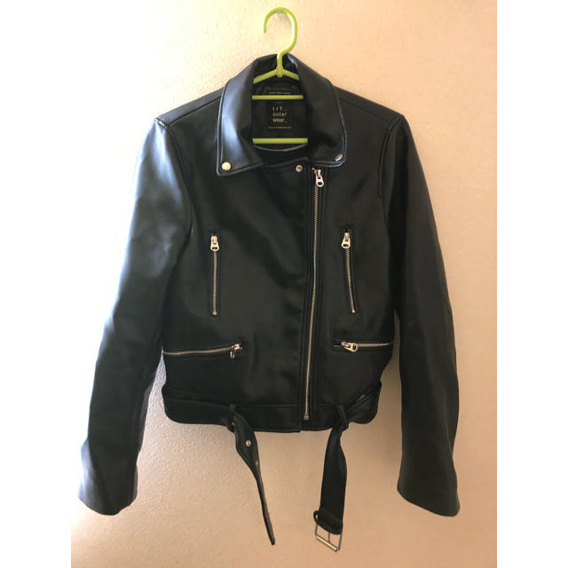 ZARA(ザラ)のダブルライダース レディースのジャケット/アウター(ライダースジャケット)の商品写真