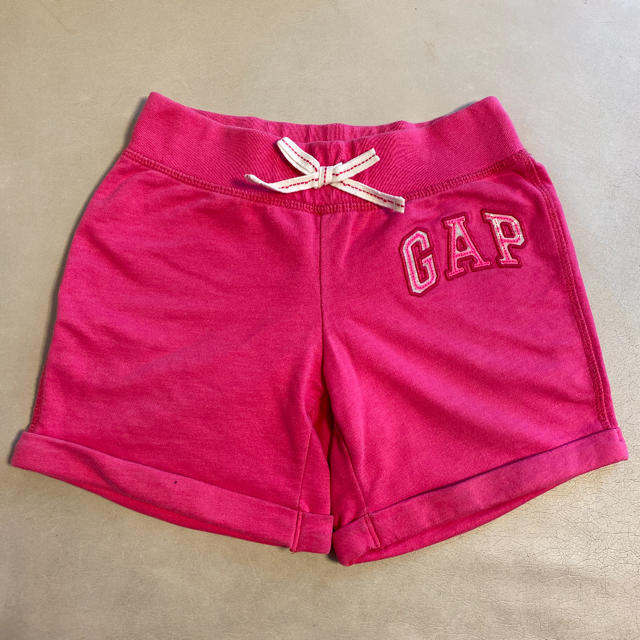 GAP Kids(ギャップキッズ)のギャップ　130  ショートパンツ　130 キッズ/ベビー/マタニティのキッズ服女の子用(90cm~)(パンツ/スパッツ)の商品写真