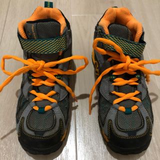 ニューバランス(New Balance)のニューバランス　登山靴　子供用　19cm(登山用品)