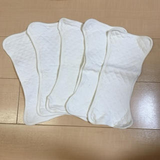 ニシキベビー(Nishiki Baby)の布オムツ　成形オムツ　5枚セット　中古(布おむつ)