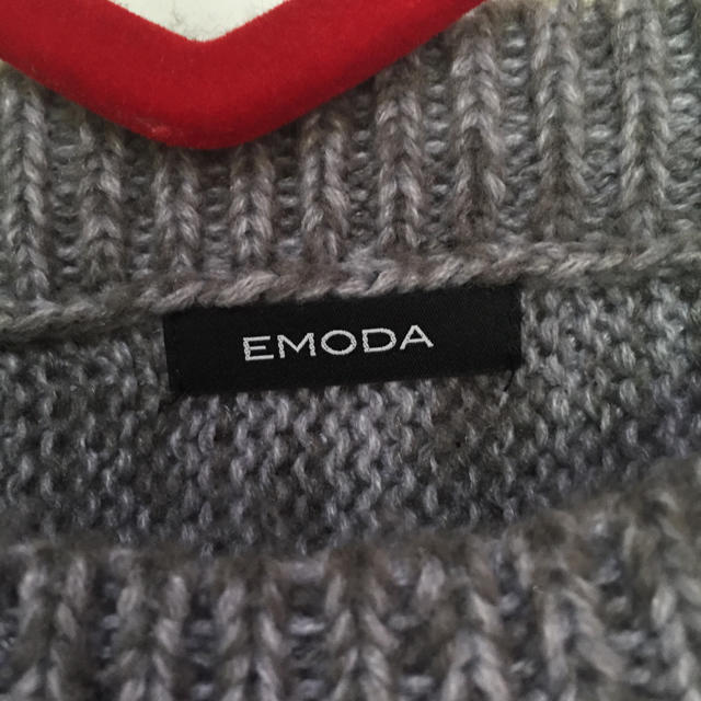 EMODA(エモダ)のEMODA ポンチョ型ニットトップス レディースのトップス(ニット/セーター)の商品写真