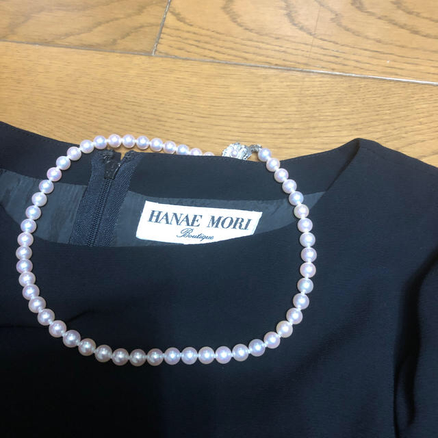 HANAE MORI(ハナエモリ)のハナエ　モリ　黒　フォーマル　ワンピース　冠婚葬祭　9号 レディースのフォーマル/ドレス(礼服/喪服)の商品写真
