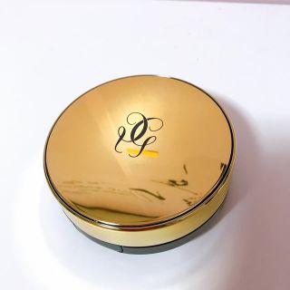 ゲラン(GUERLAIN)のほぼ未使用　ゲラン　パリュール ゴールド クッション(ファンデーション)