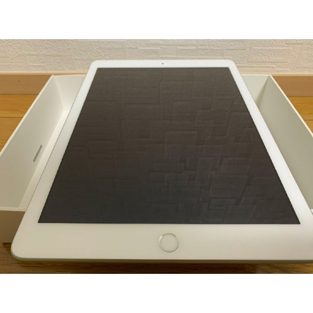 iPad第6世代　32GBPC/タブレット
