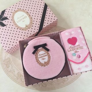 ラデュレ(LADUREE)の新品♡ラデュレ♡ポーチ&ハンカチセット(ポーチ)