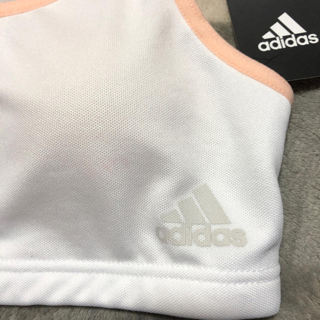 adidas(アディダス)のアディダス　スポーツブラ キッズ/ベビー/マタニティのキッズ/ベビー/マタニティ その他(その他)の商品写真