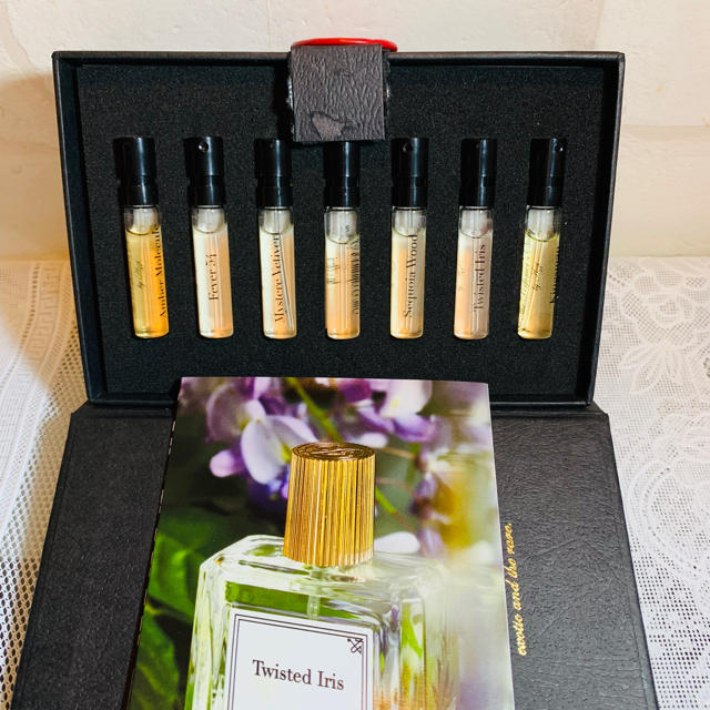 The Perfumer's Story By Azzi discovery  コスメ/美容の香水(ユニセックス)の商品写真