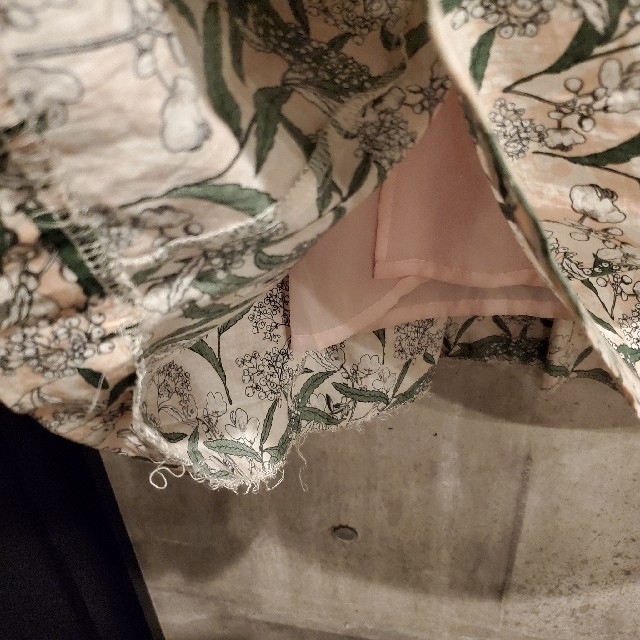 chambre de charme(シャンブルドゥシャーム)のシャンブルどシャーム フラワー スカート レディースのスカート(ロングスカート)の商品写真