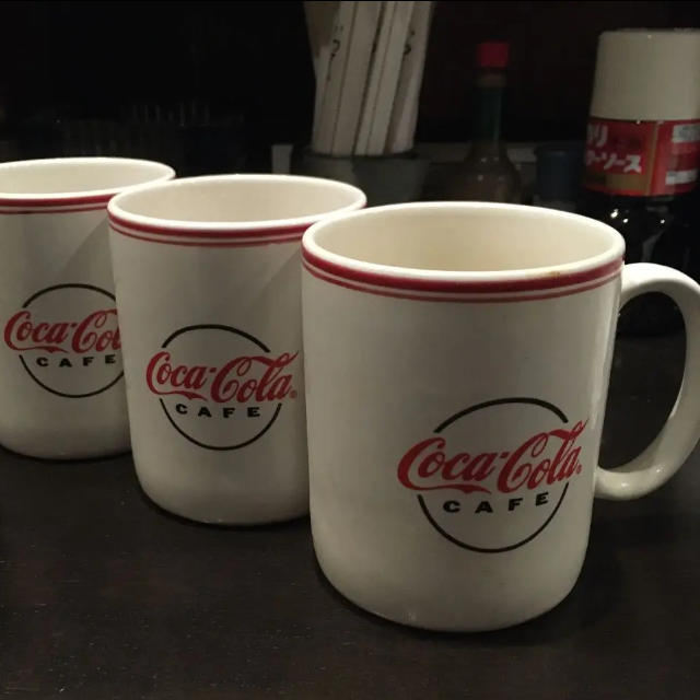 coca-cola コカコーラ　カフェ　 マグカップ3個　深皿3枚　お皿3枚エンタメ/ホビー