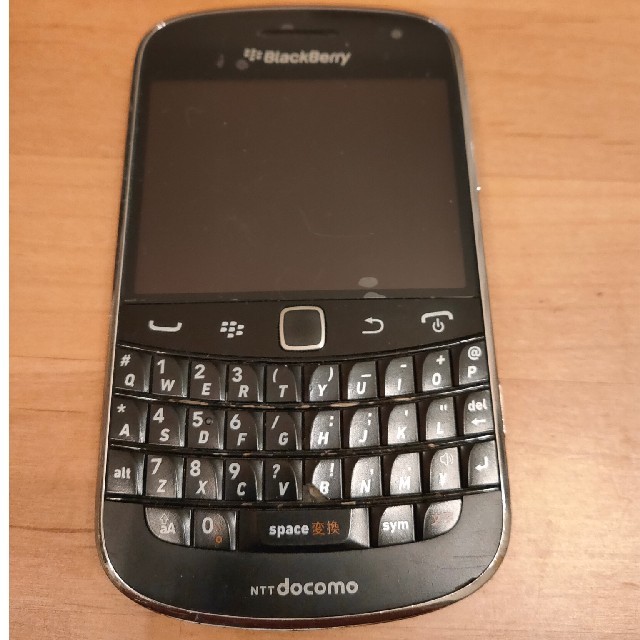 NTTdocomo(エヌティティドコモ)のvienna様　BlackBerry Bold9900 スマホ/家電/カメラのスマートフォン/携帯電話(スマートフォン本体)の商品写真