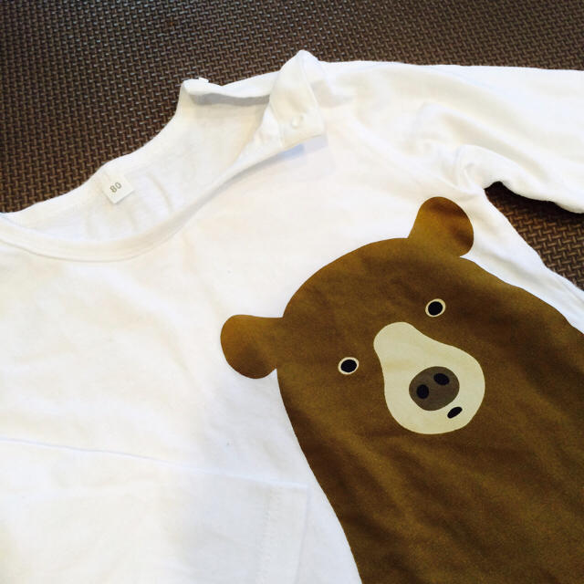 MUJI (無印良品)(ムジルシリョウヒン)の無印 クマプリントTシャツ 80 キッズ/ベビー/マタニティのベビー服(~85cm)(Ｔシャツ)の商品写真