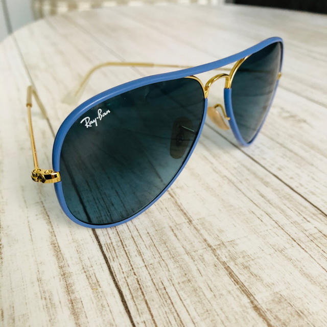 Ray-Ban(レイバン)の★Ray-Van サングラス ティアドロップ★ メンズのファッション小物(サングラス/メガネ)の商品写真