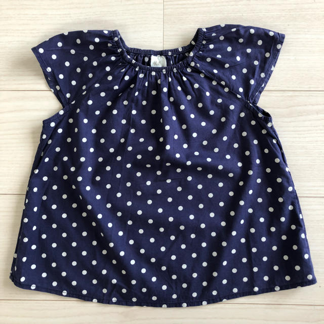 H&M(エイチアンドエム)のH&M キッズ カットソー 90 キッズ/ベビー/マタニティのキッズ服女の子用(90cm~)(Tシャツ/カットソー)の商品写真