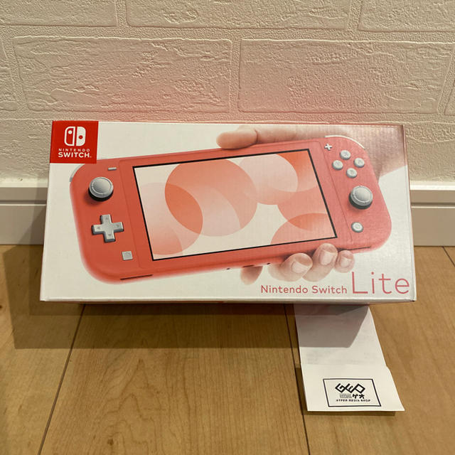 【新品未使用】Nintendo Switch Lite 本体　コーラル