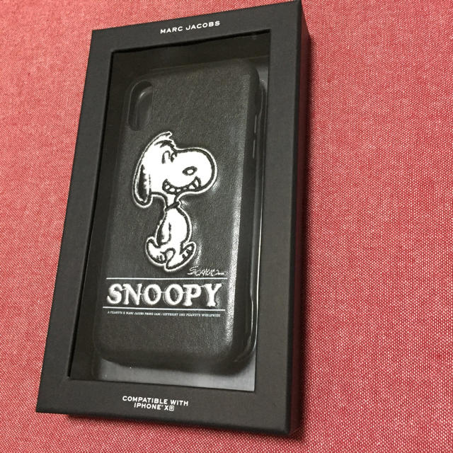 新品 マークジェイコブス スヌーピー iPhoneXR ケース