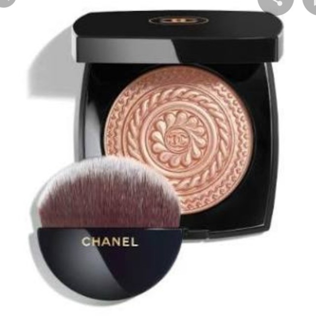 CHANEL(シャネル)のCHANEL フェイスパウダー コスメ/美容のベースメイク/化粧品(フェイスパウダー)の商品写真