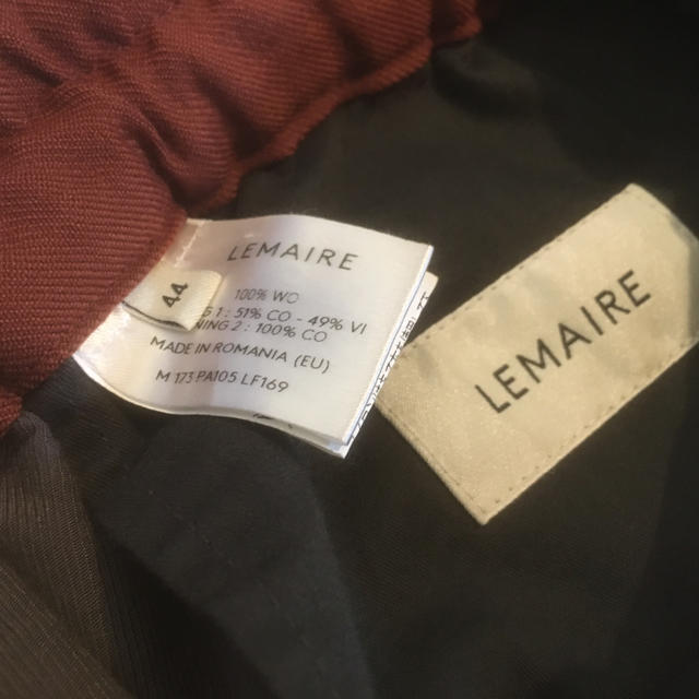 LEMAIRE(ルメール)の【johnny様専用】LEMAIRE 17aw 2タッククロップドパンツ メンズのパンツ(スラックス)の商品写真