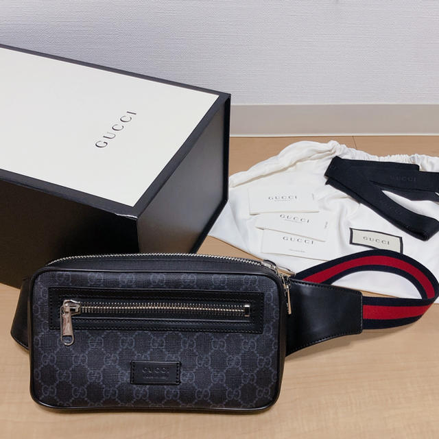Gucci(グッチ)の【新品・未使用】GUCCI 2018年新作 メンズのバッグ(ボディーバッグ)の商品写真