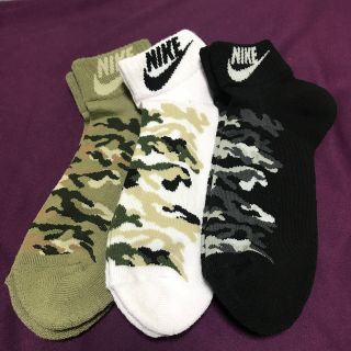 ナイキ(NIKE)の☆新品　ナイキ靴下　迷彩(ソックス)