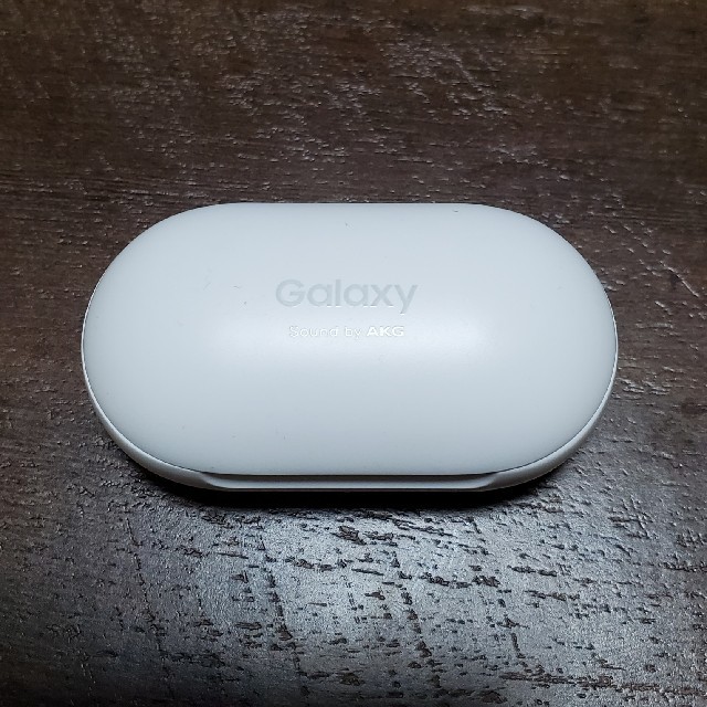 SAMSUNG(サムスン)のGALAXY Buds ※イヤホン以外※ スマホ/家電/カメラのオーディオ機器(ヘッドフォン/イヤフォン)の商品写真