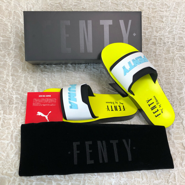 PUMA(プーマ)の【新品未使用】PUMA FENTY by Rihanna サーフサンダル22cm レディースの靴/シューズ(サンダル)の商品写真