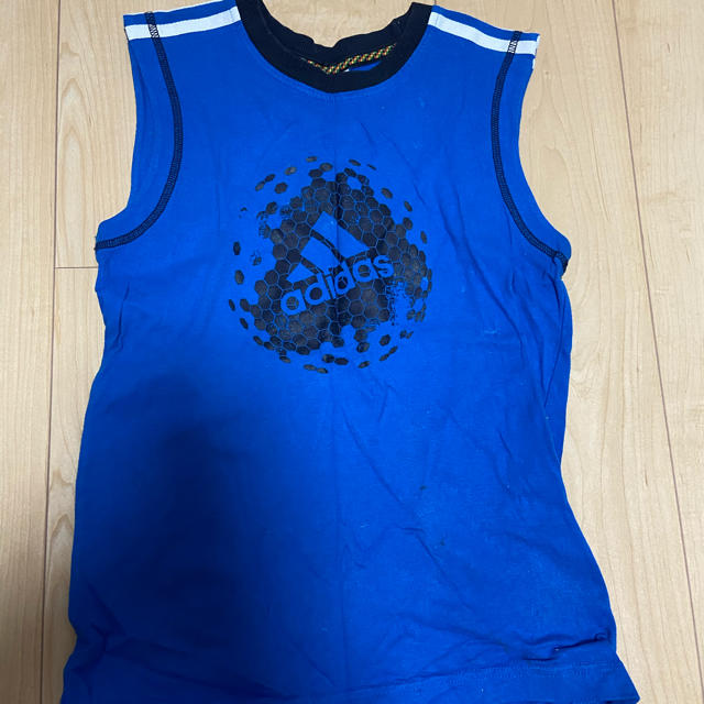 adidas(アディダス)のadidas 青 タンクトップ キッズ/ベビー/マタニティのキッズ服男の子用(90cm~)(Tシャツ/カットソー)の商品写真