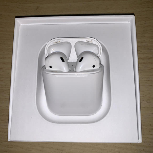 AirPods