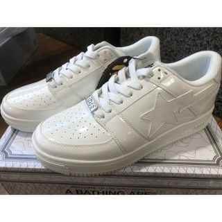 アベイシングエイプ(A BATHING APE)のAPE BAPESTA 白×白パテント US10 新品(スニーカー)