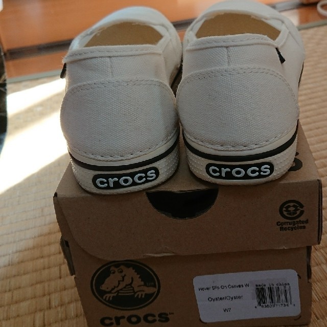 crocs(クロックス)のcrocsスニーカー レディースの靴/シューズ(スニーカー)の商品写真