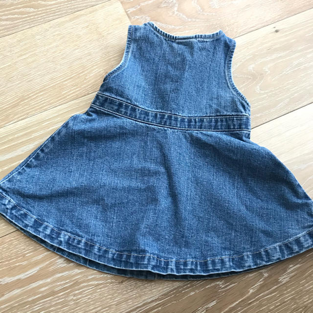 babyGAP(ベビーギャップ)のGAP デニムワンピース キッズ/ベビー/マタニティのベビー服(~85cm)(ワンピース)の商品写真