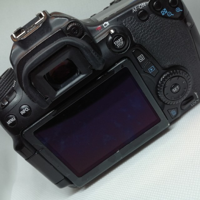 Canon EOS70D ボディ バッテリー 充電器 2