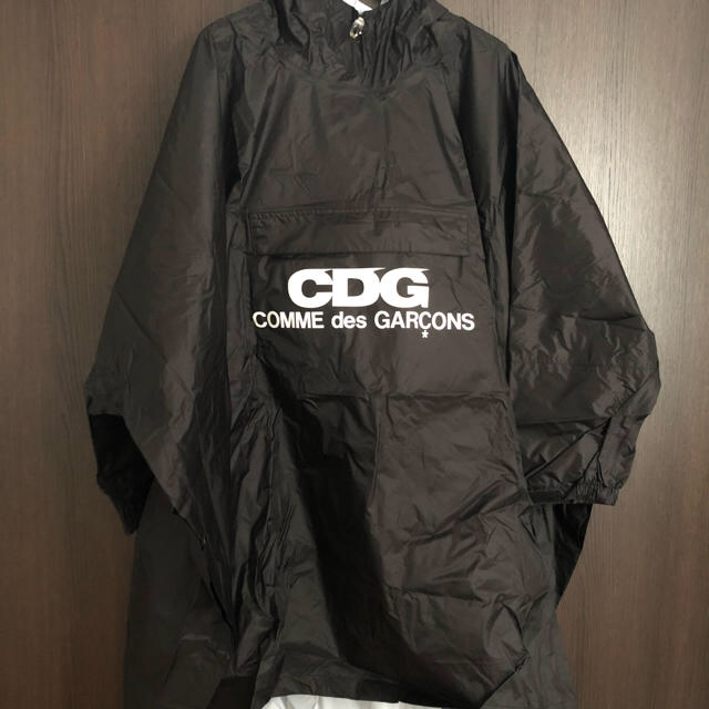 COMME des GARCONS(コムデギャルソン)のCOMME des GARCONS コム・デ・ギャルソン メンズのジャケット/アウター(ポンチョ)の商品写真